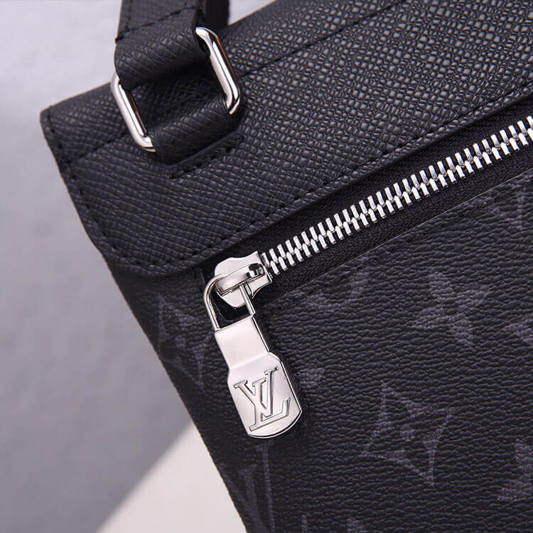 LV Outdoor Flap Messenger