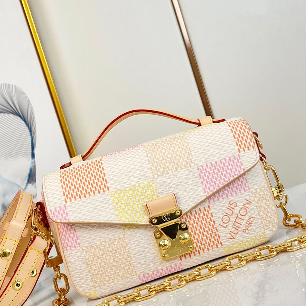 LV Pochette Metis East West