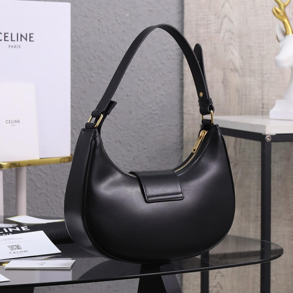 Ce**e medium ava triomphe bag in smooth calfskin